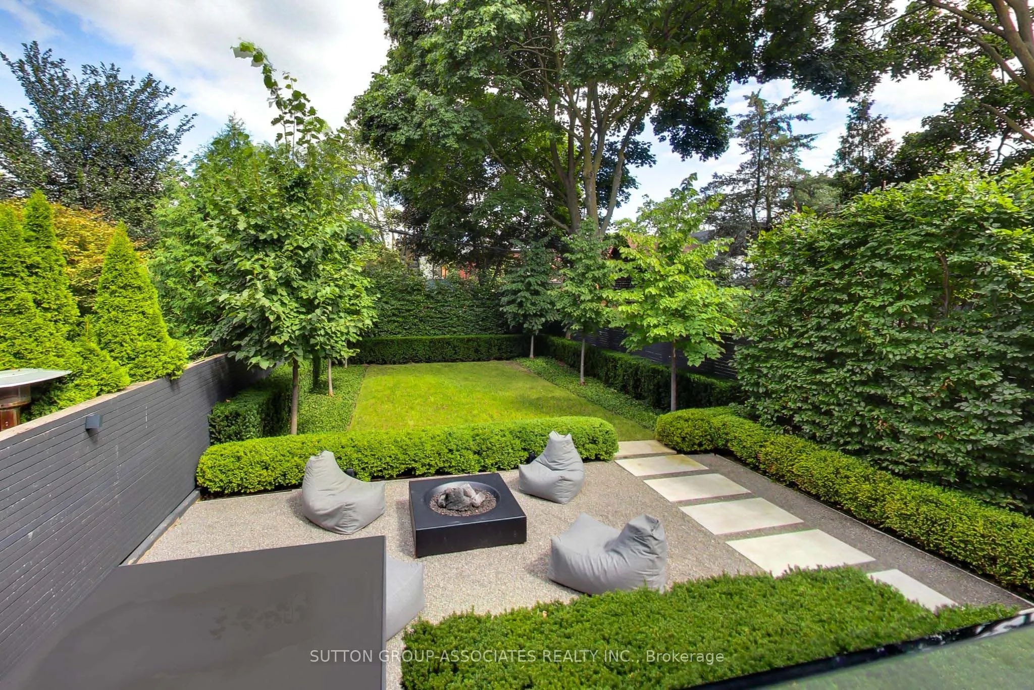 83 Pinewood Avenue