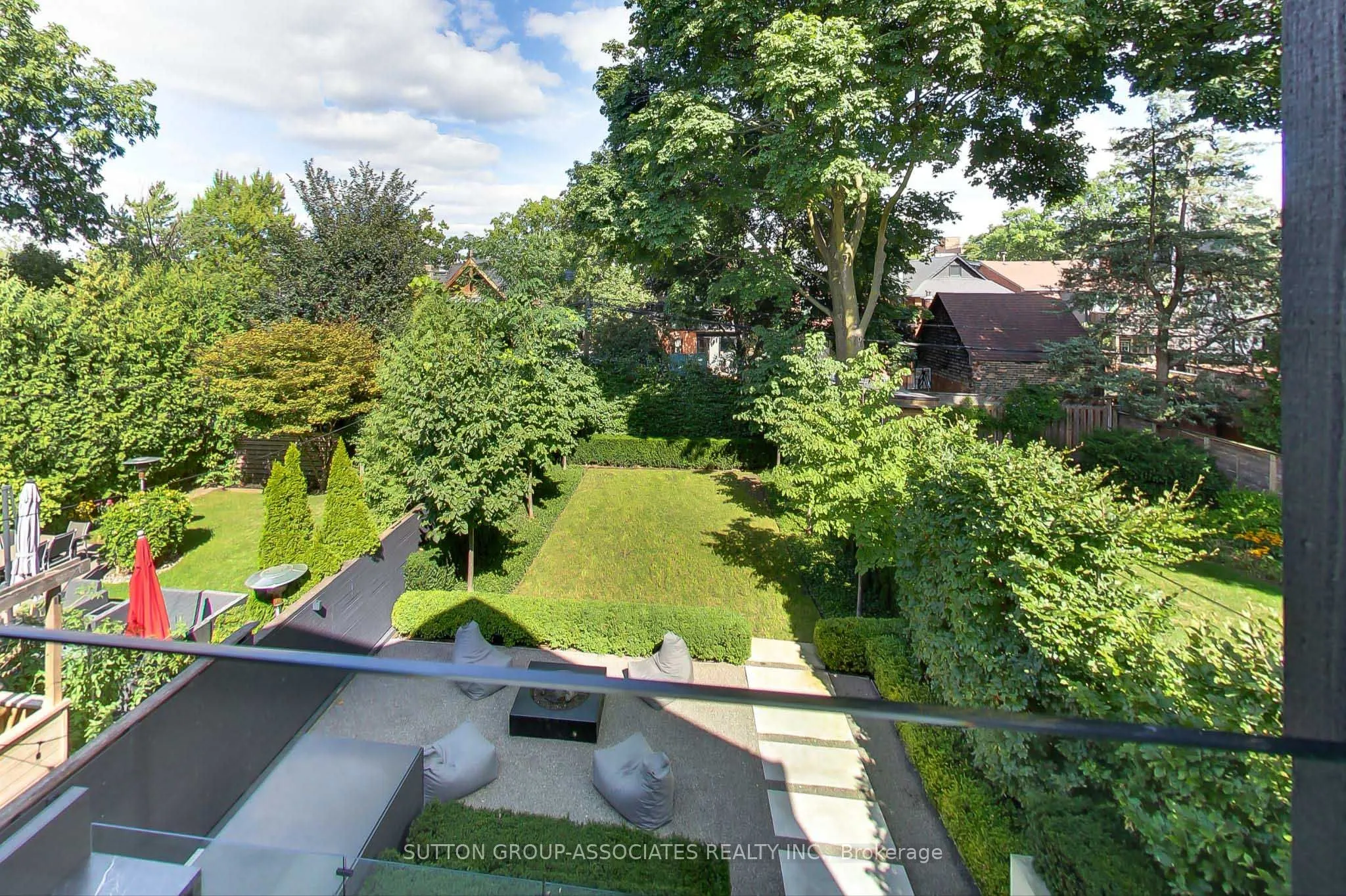 83 Pinewood Avenue