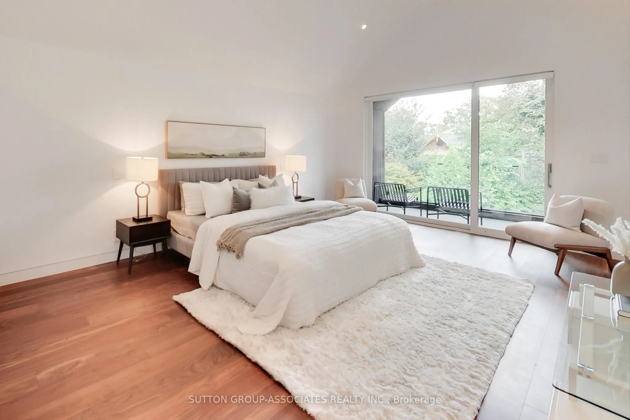 83 Pinewood Avenue