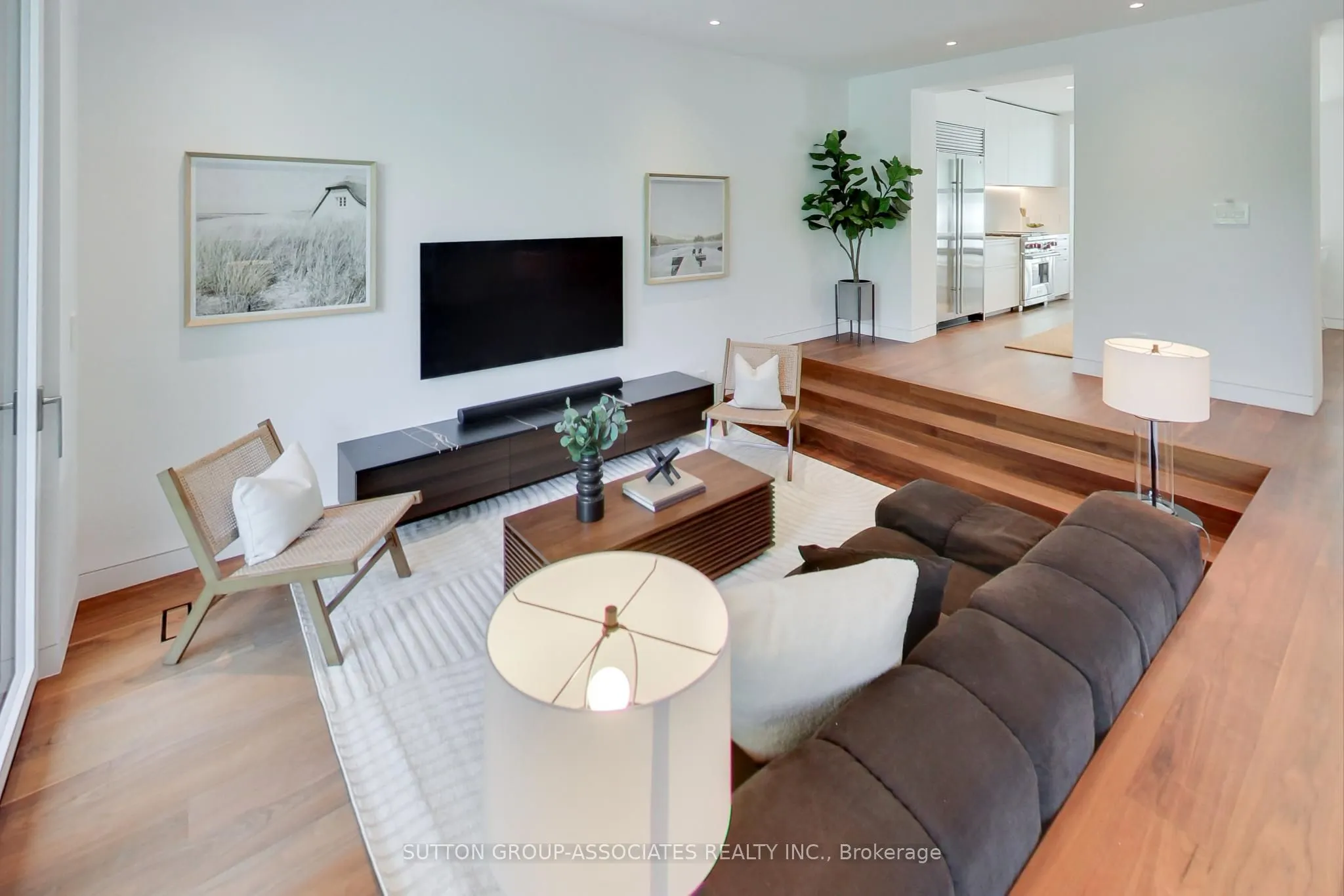 83 Pinewood Avenue