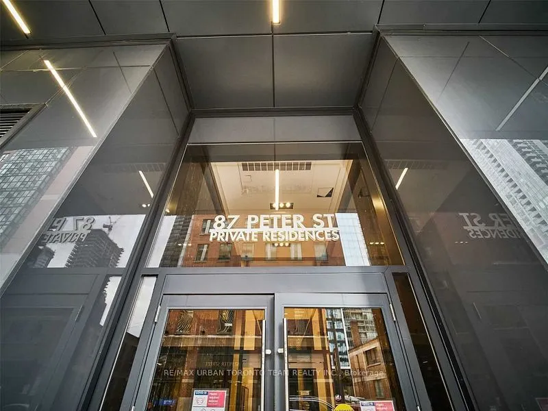 87 Peter Street, #3313