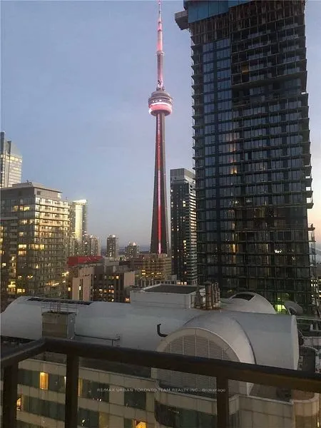 87 Peter Street, #3313