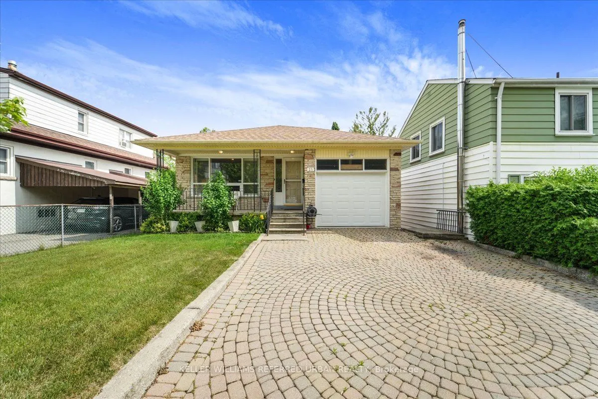 25 Farrell Avenue