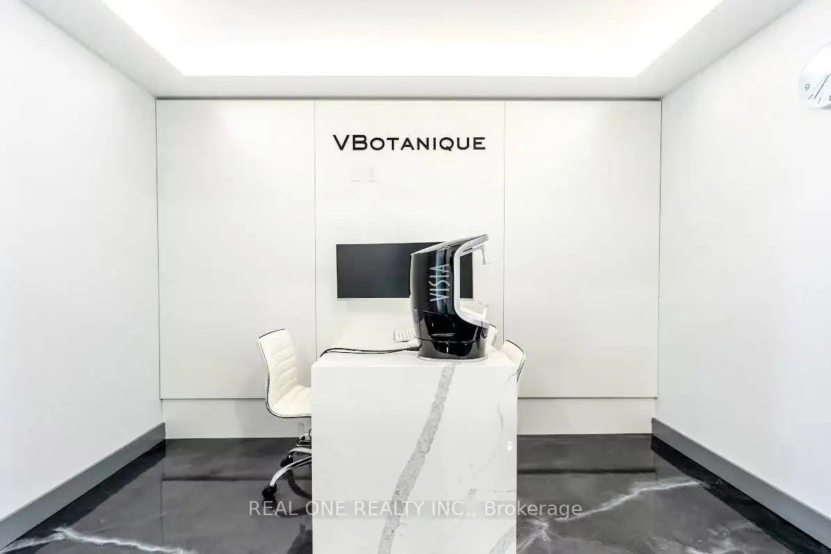 70 Yorkville Avenue, #6