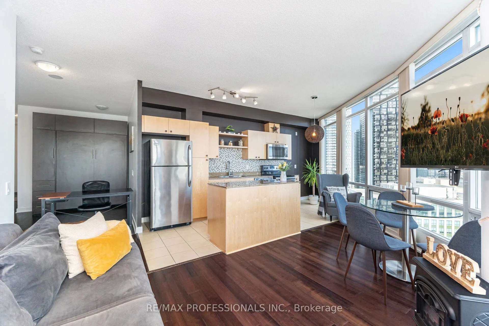 361 Front Street W, #3303
