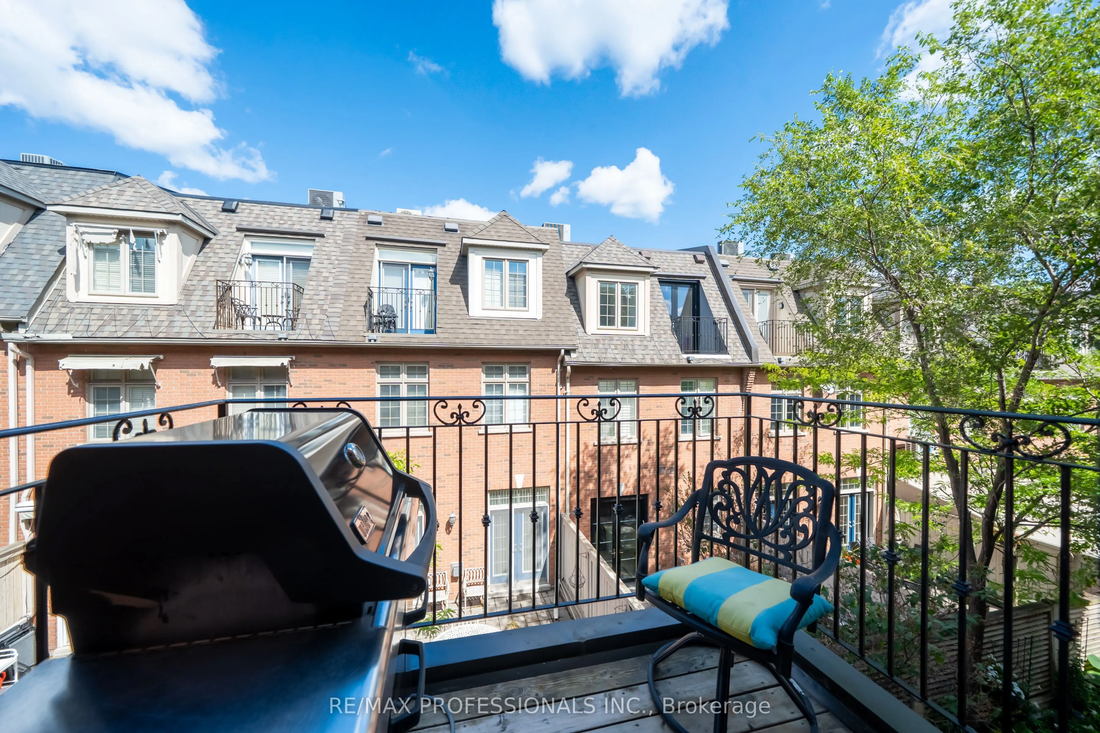 1111 Avenue Road, #205