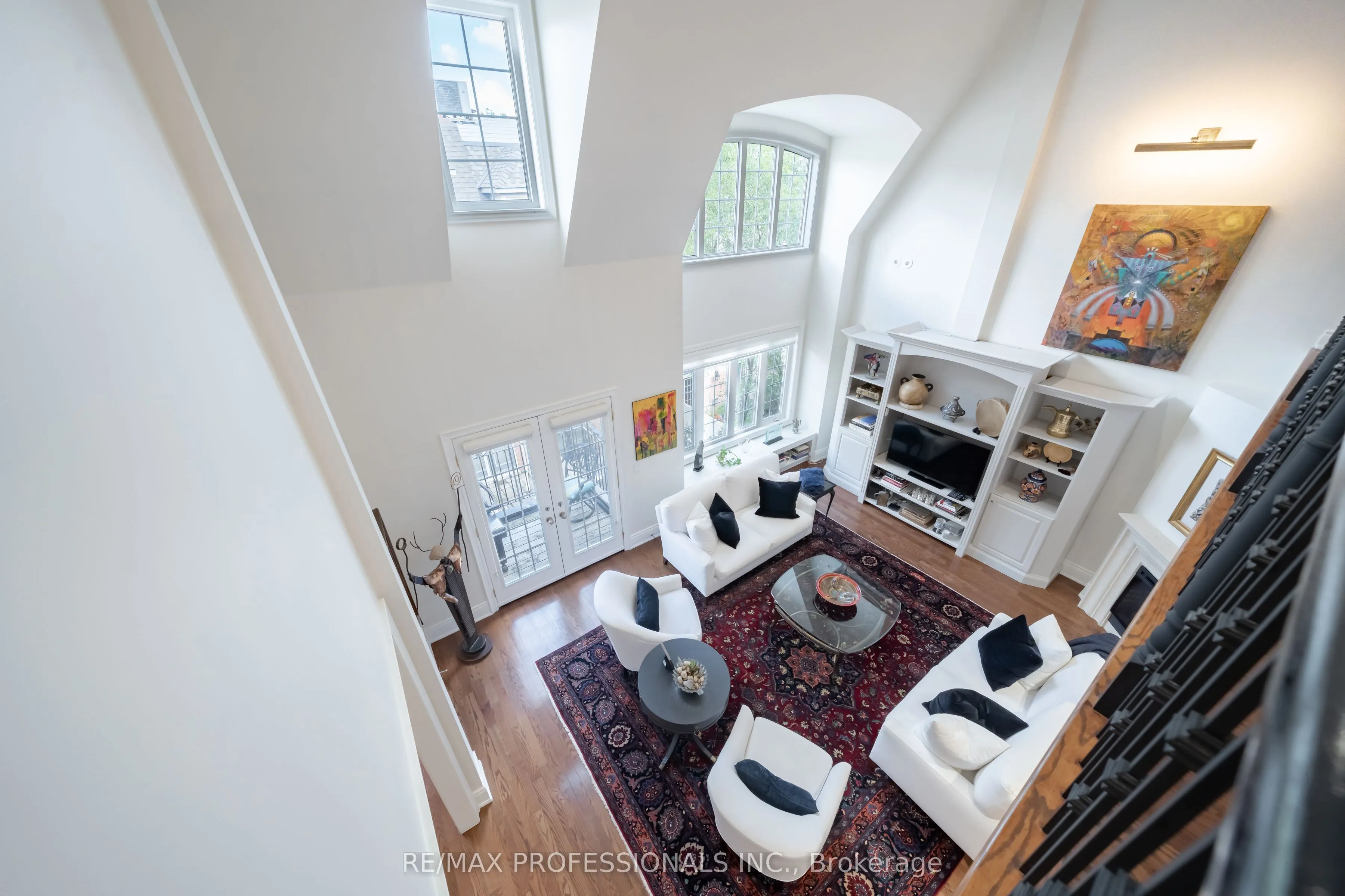 1111 Avenue Road, #205