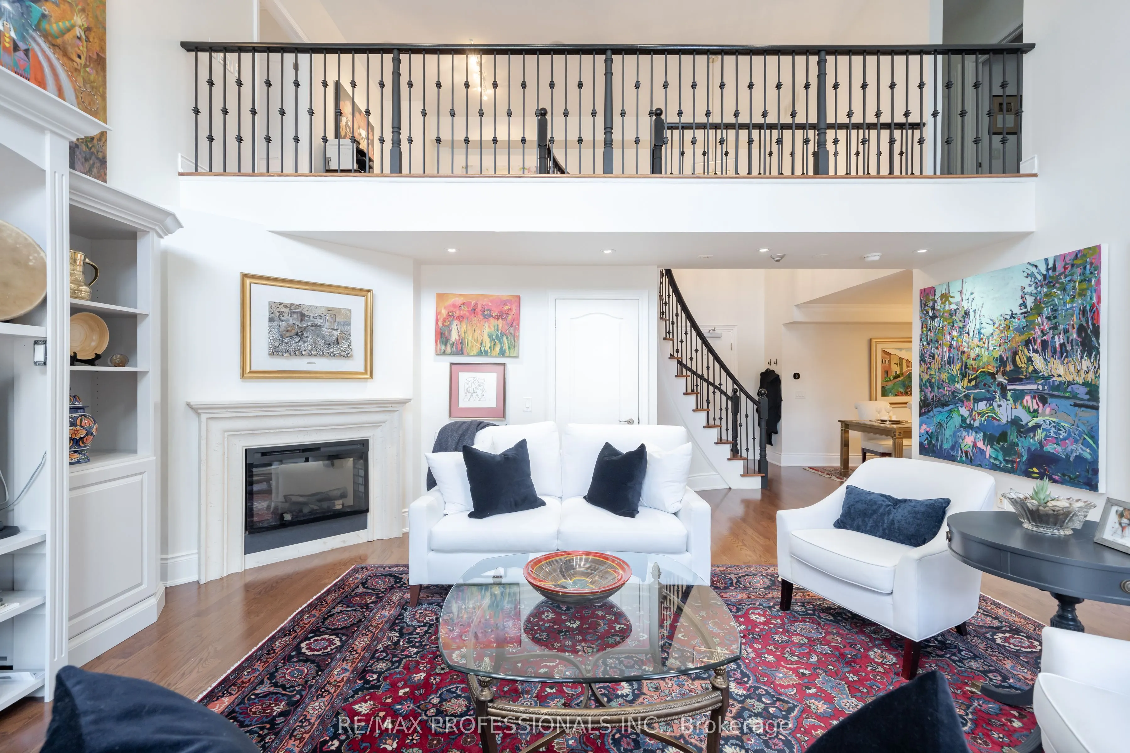 1111 Avenue Road, #205