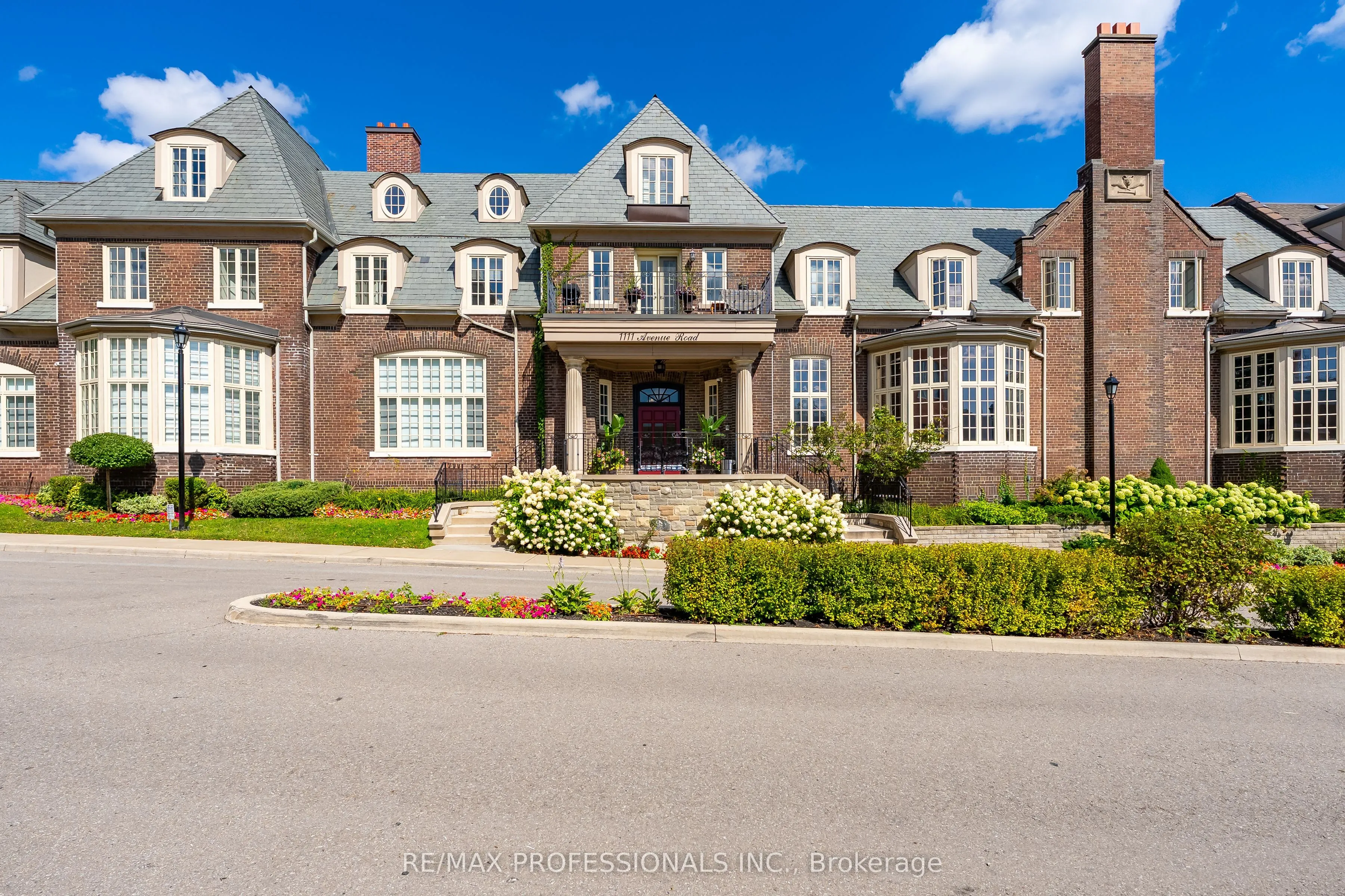 1111 Avenue Road, #205