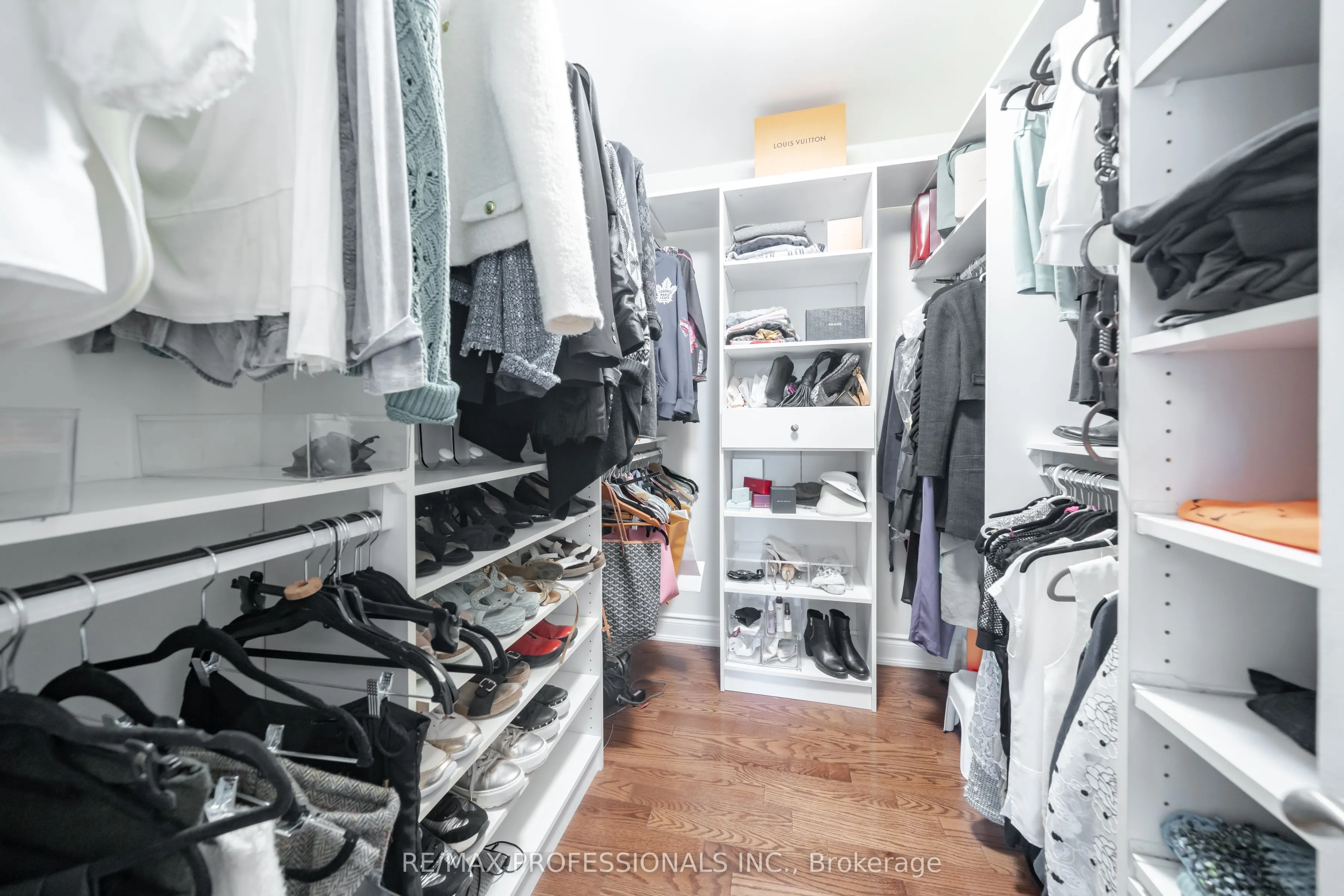1111 Avenue Road, #205