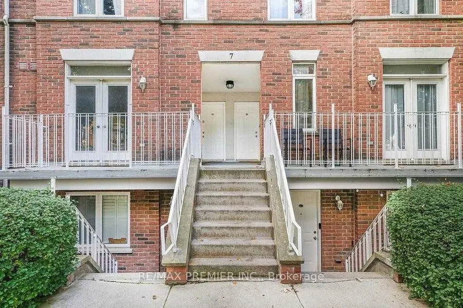 7 Sudbury Street, #708