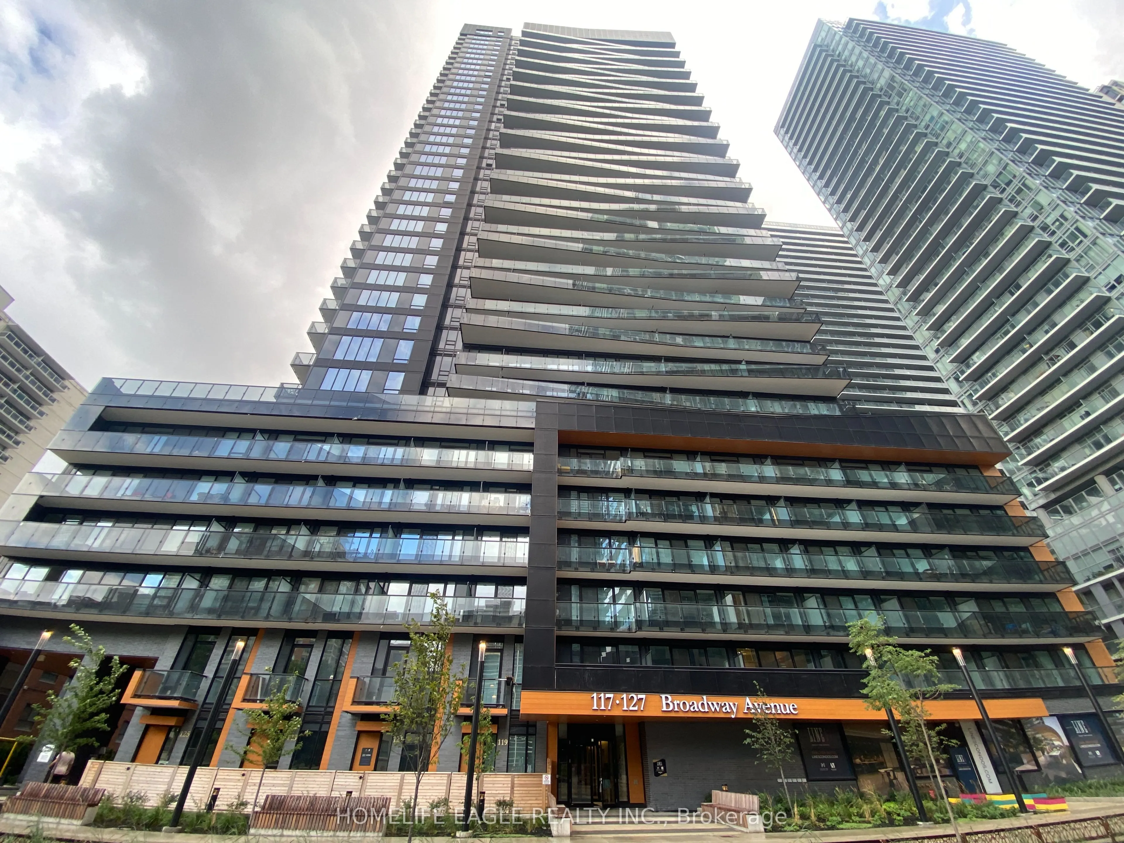 117 Broadway Avenue, #3308
