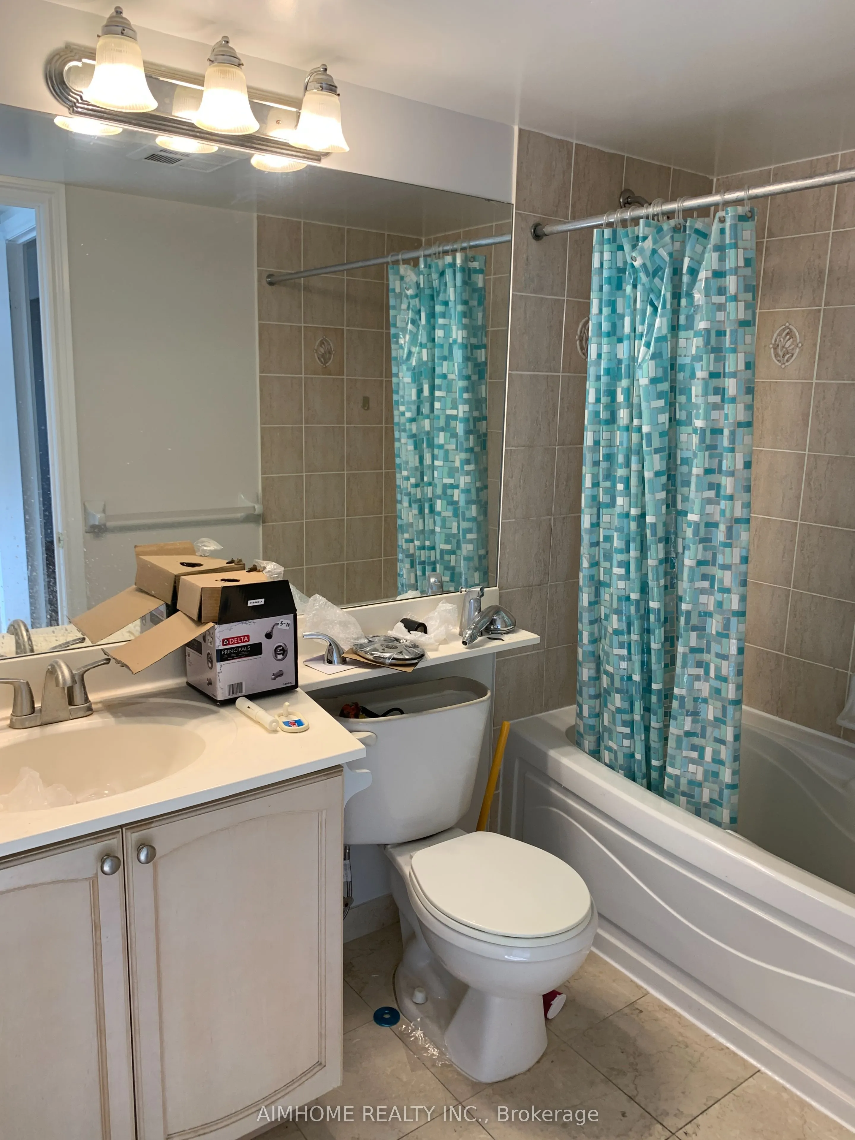 15 Northtown Way, #2224