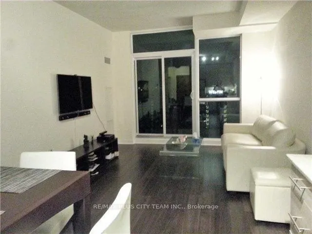 33 Bay Street, #3710