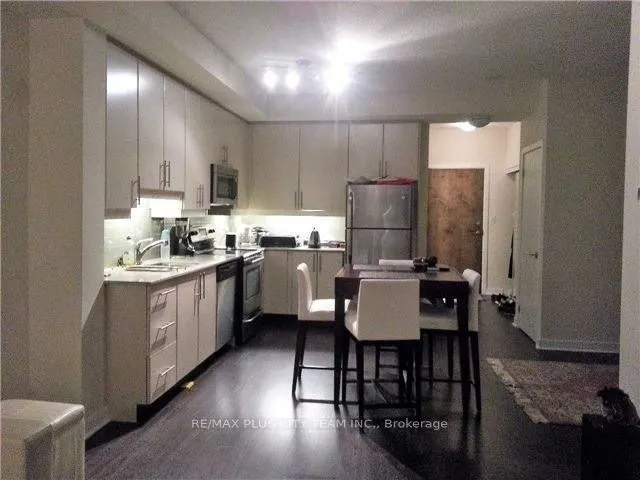 33 Bay Street, #3710
