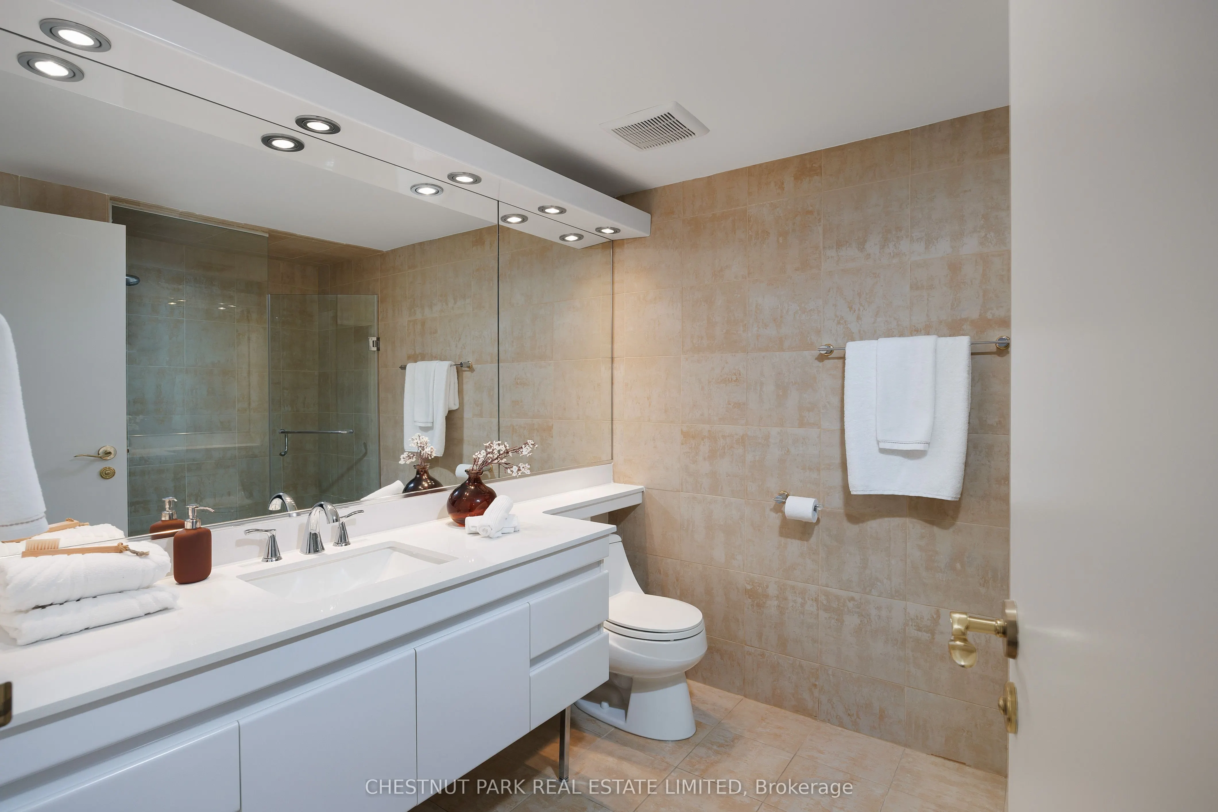 62 Wellesley Street W, #1903