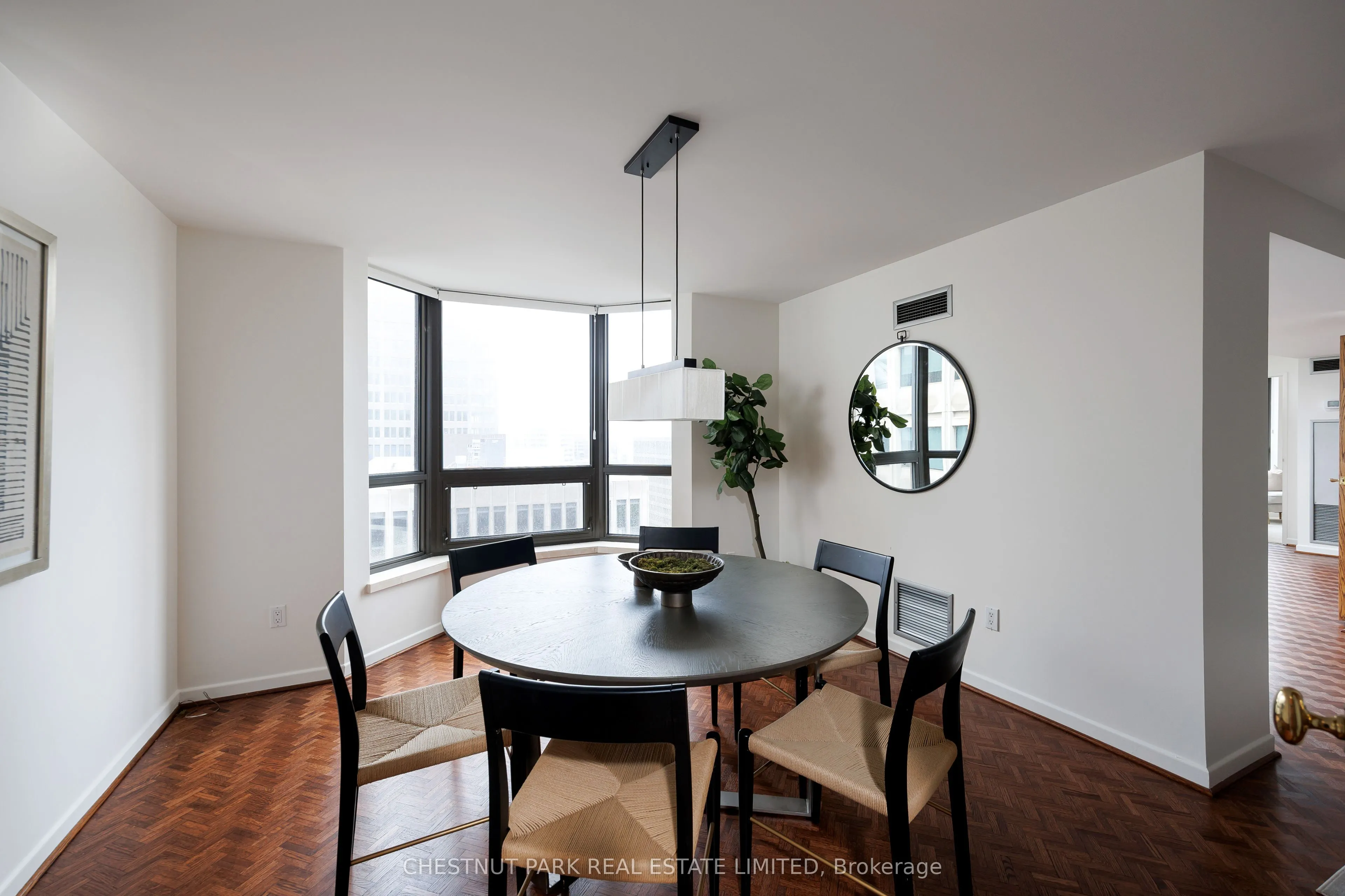 62 Wellesley Street W, #1903