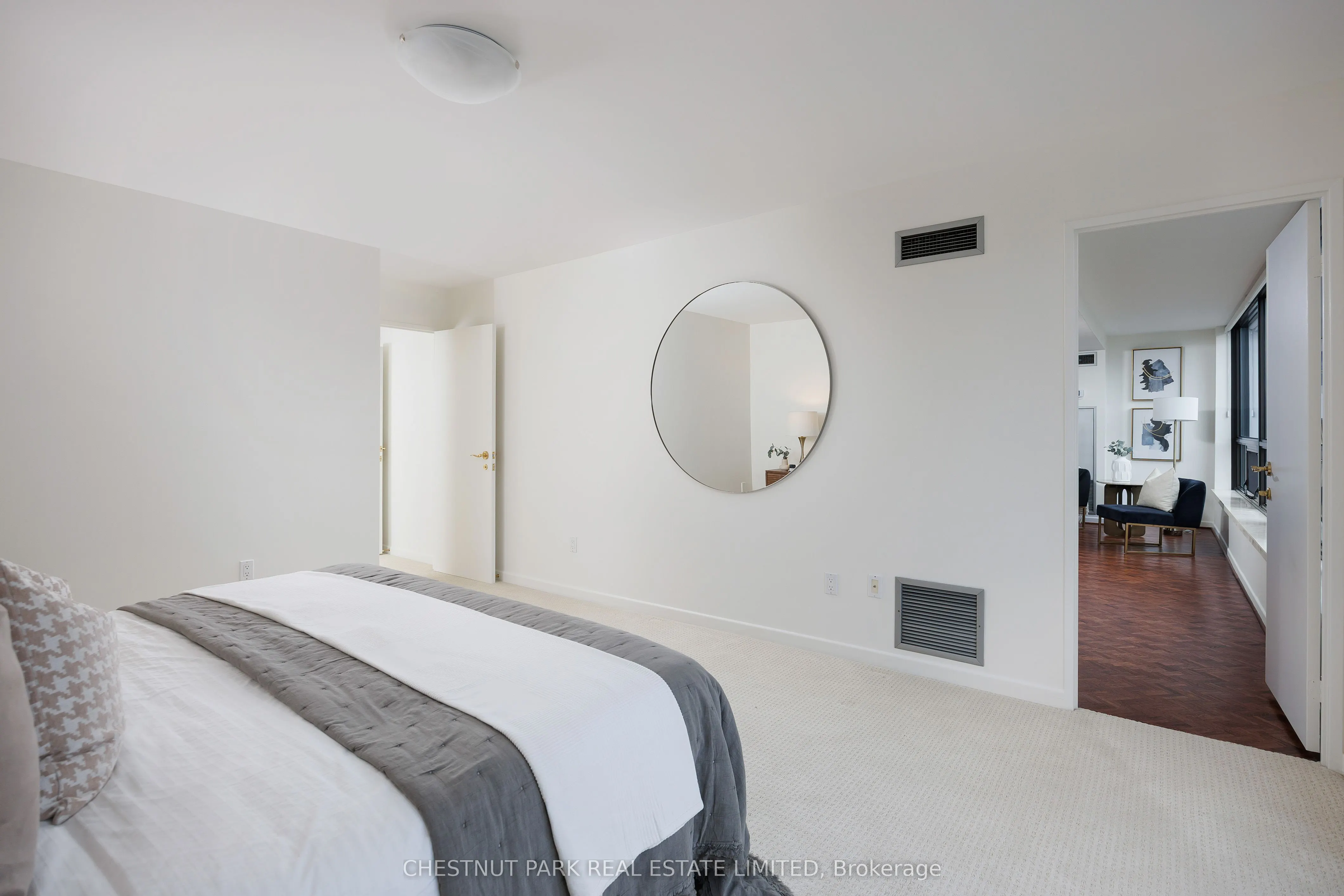 62 Wellesley Street W, #1903