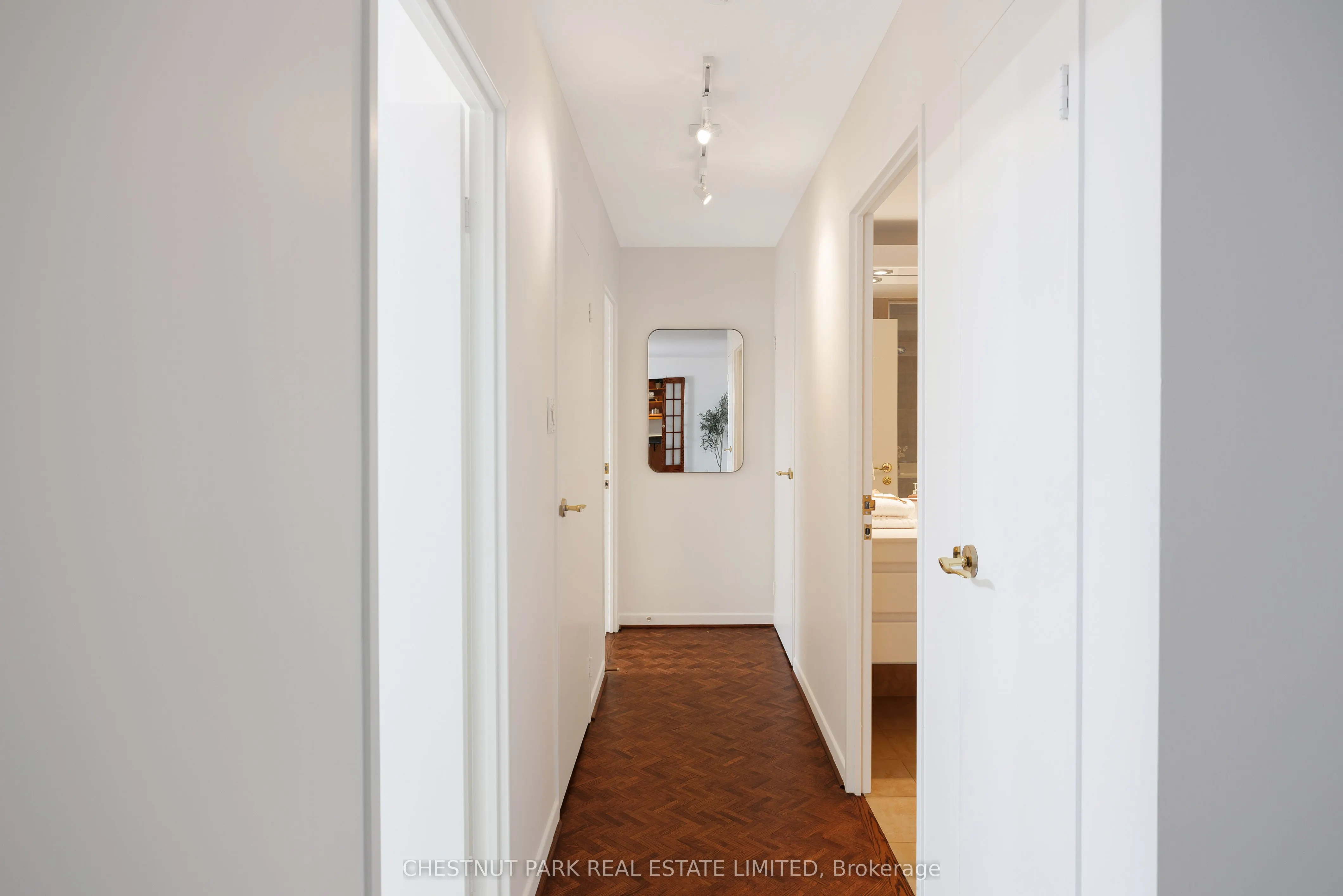 62 Wellesley Street W, #1903