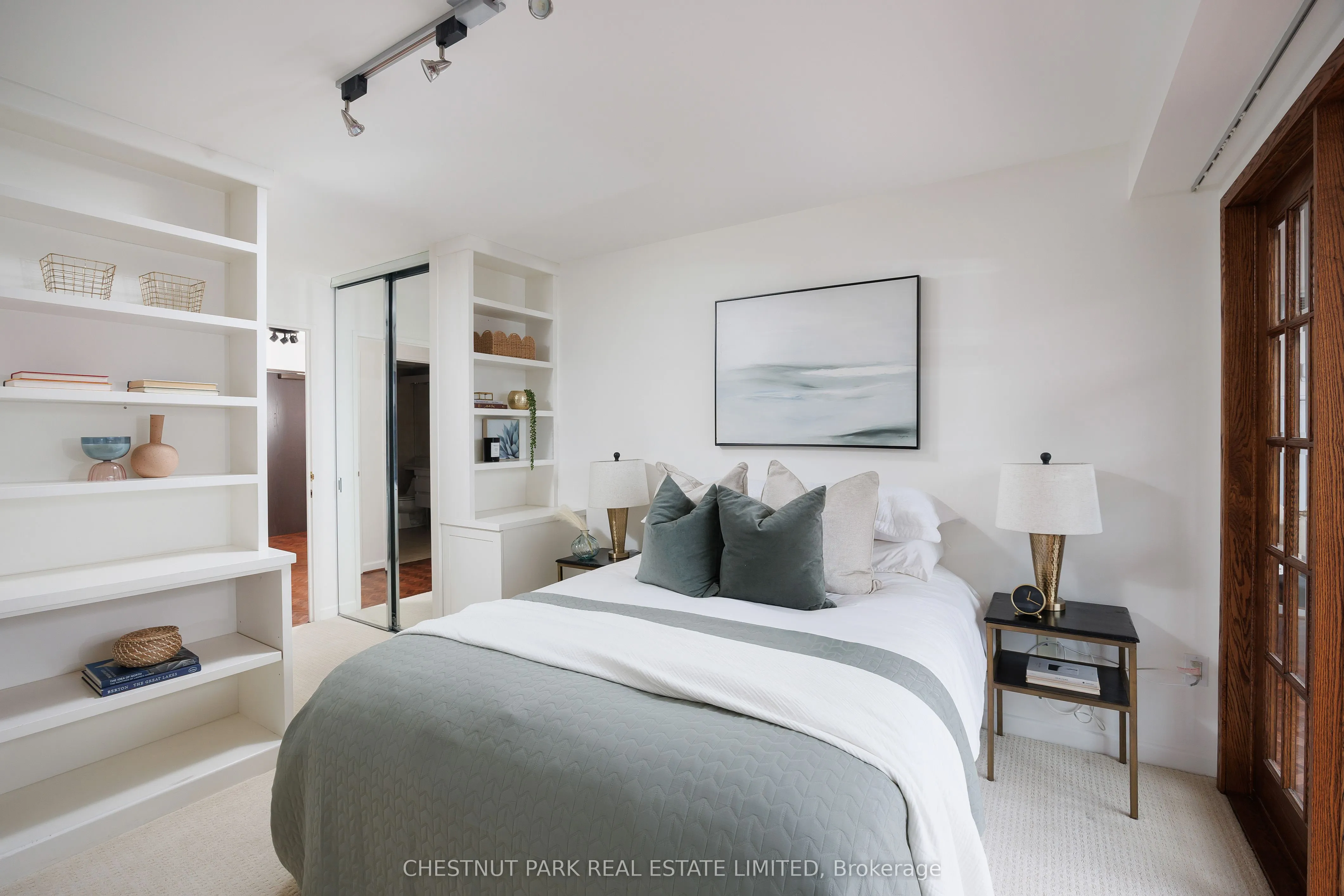 62 Wellesley Street W, #1903