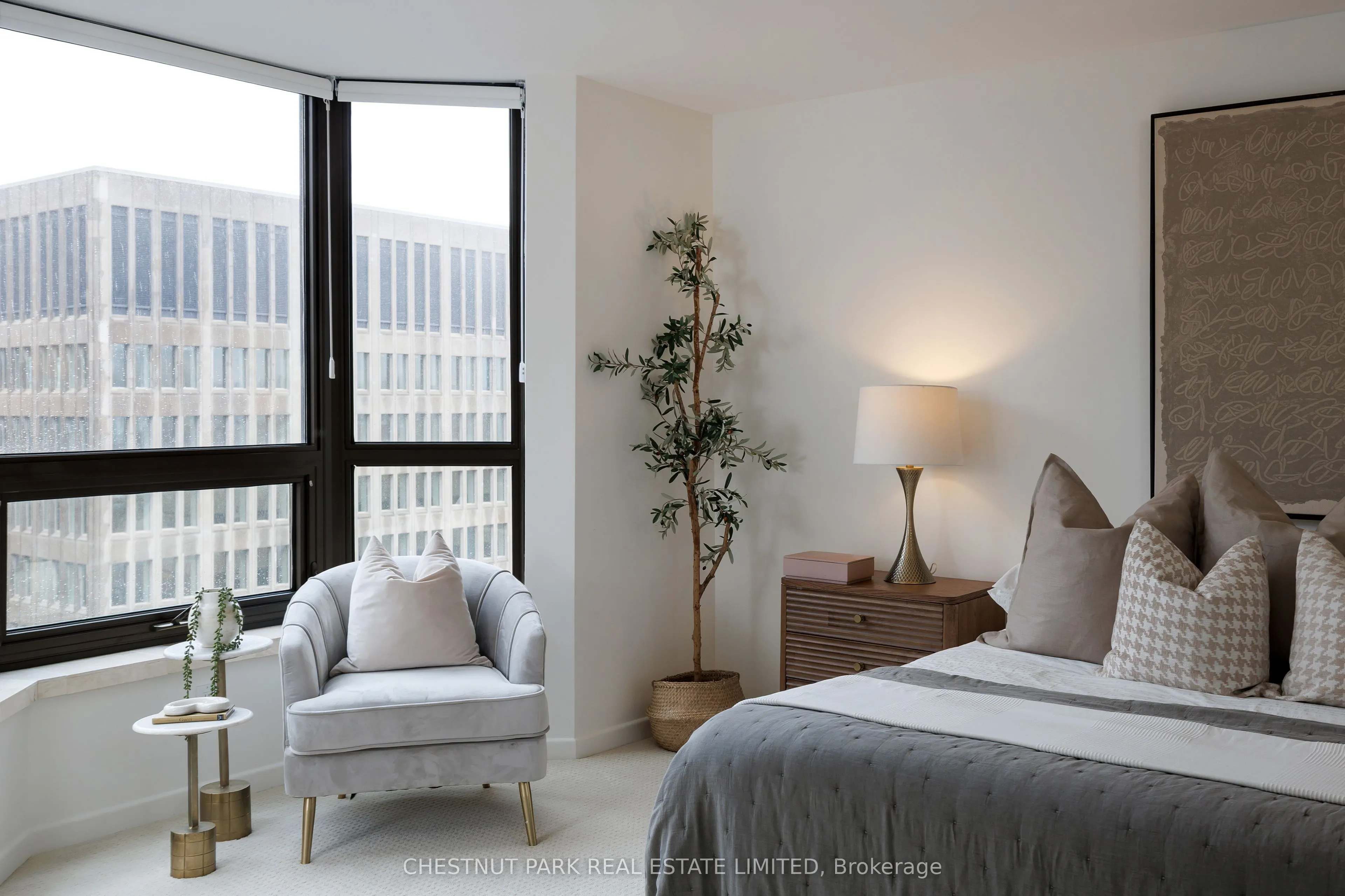 62 Wellesley Street W, #1903