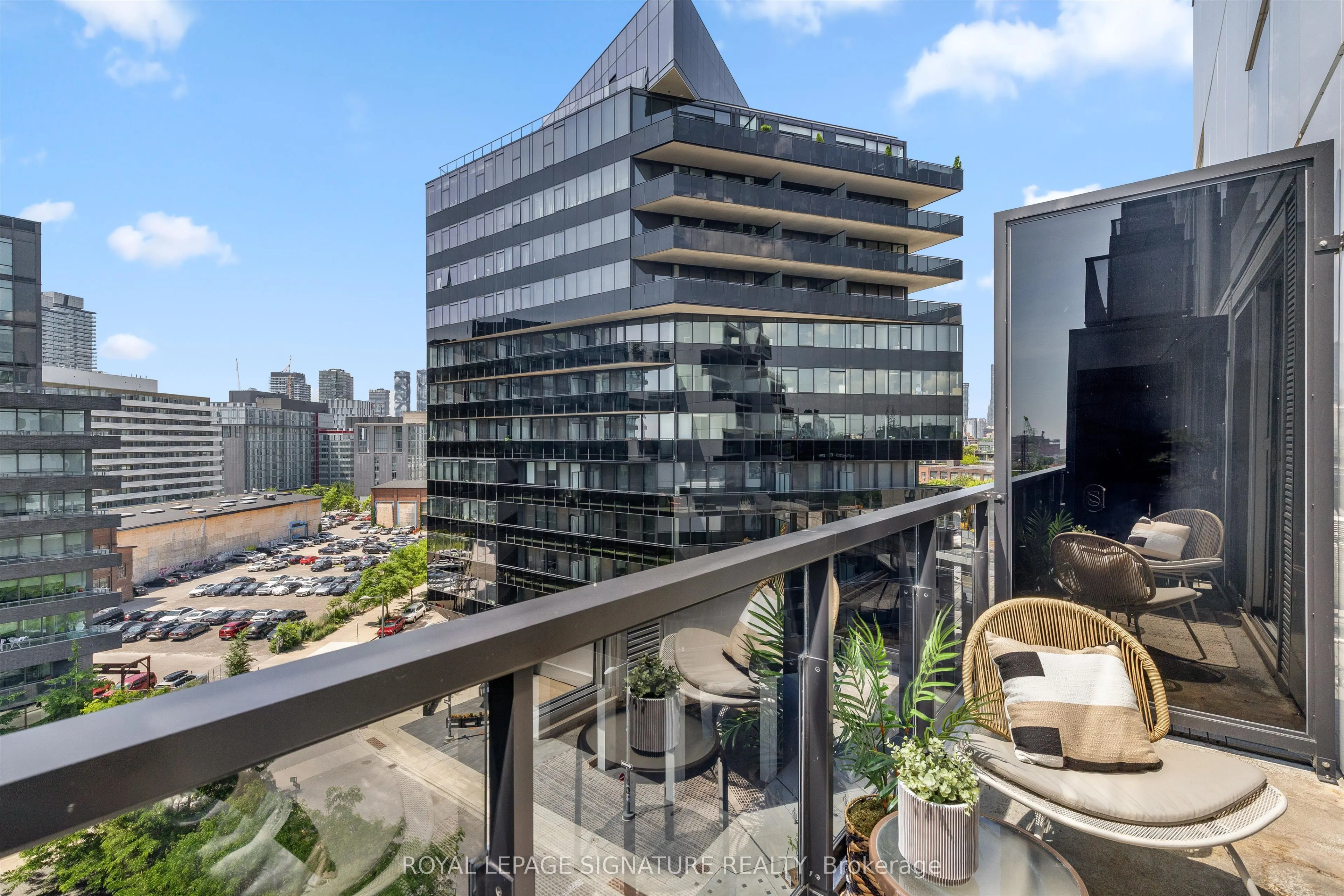 170 Bayview Avenue, #707