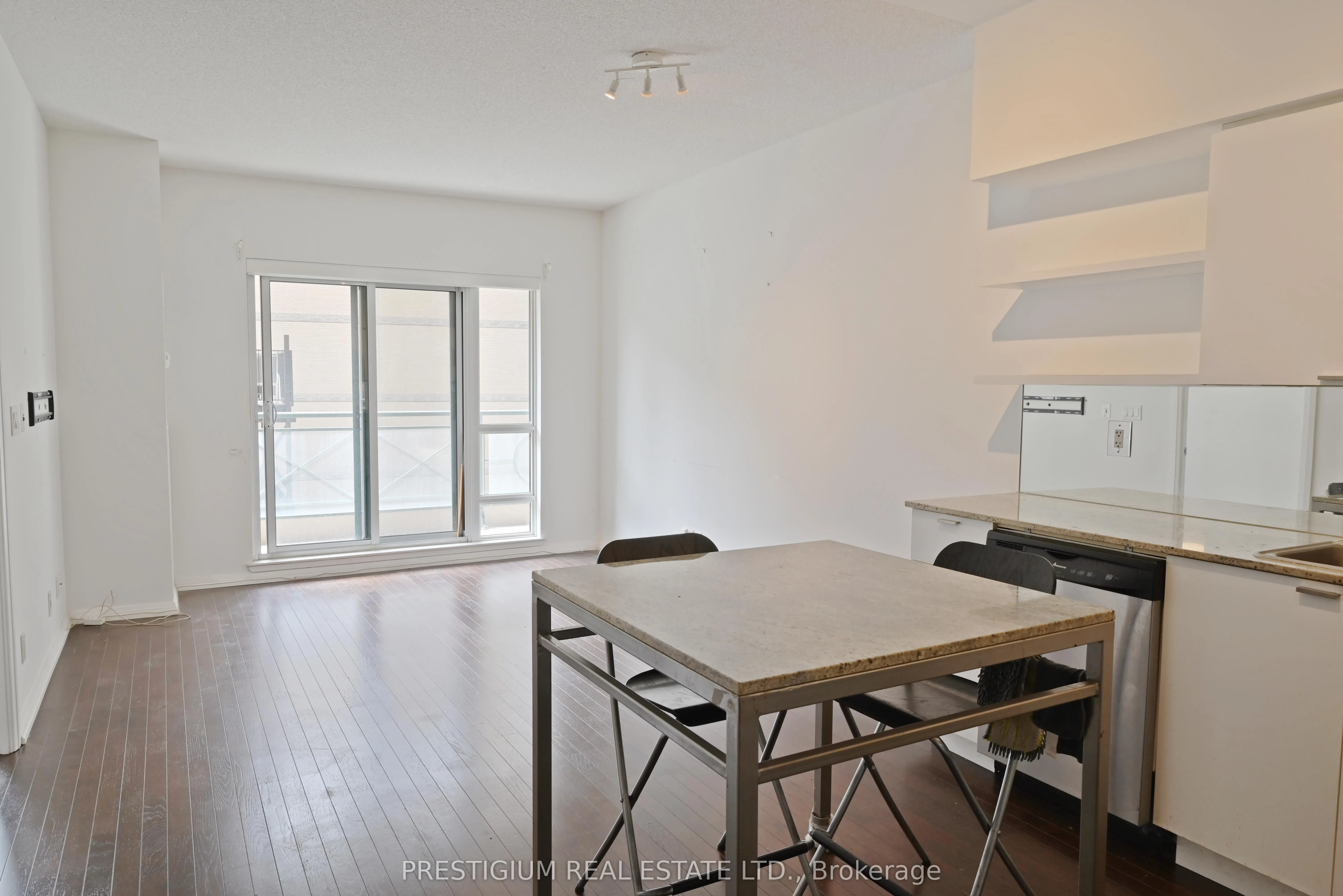 35 Hayden Street, #322