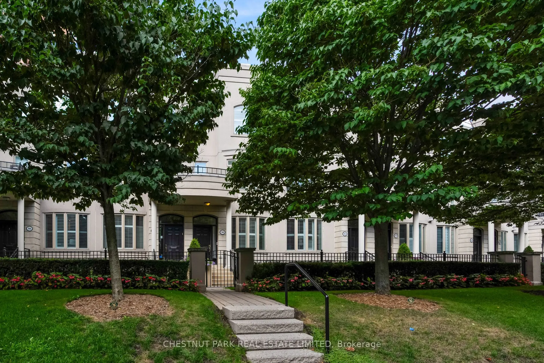 90 Pleasant Boulevard, #4