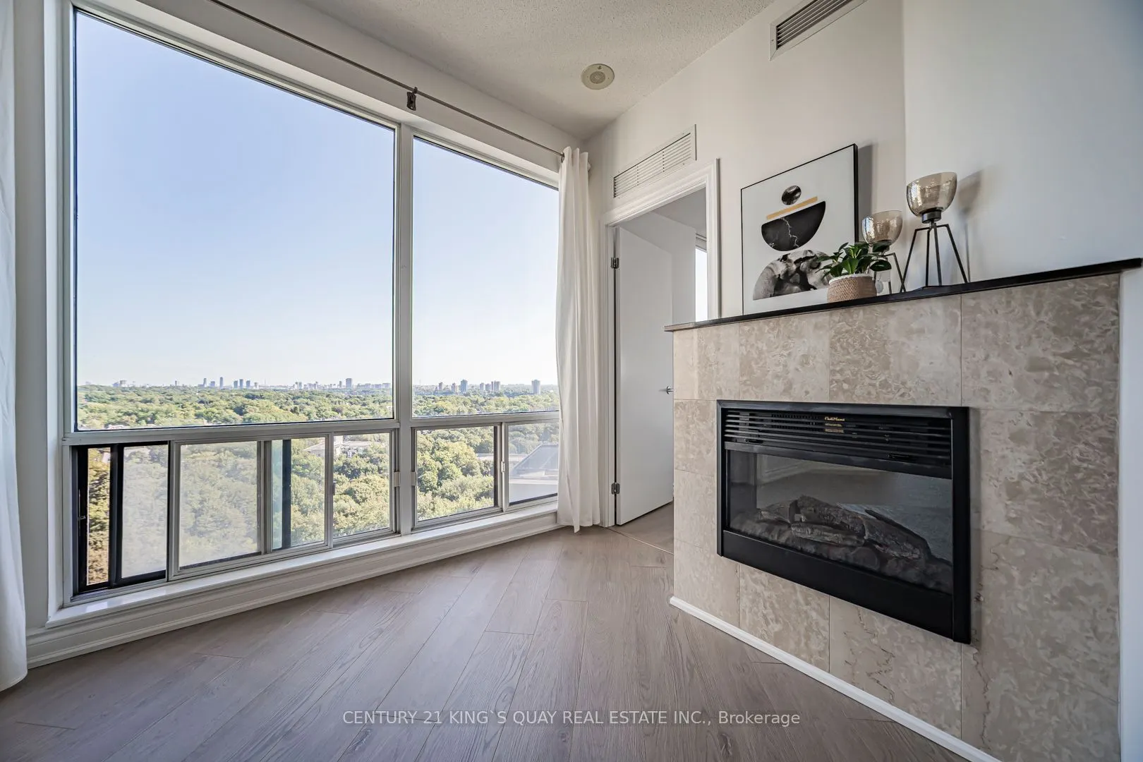 300 Bloor Street E, #2004