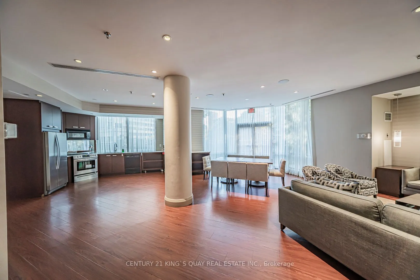 300 Bloor Street E, #2004