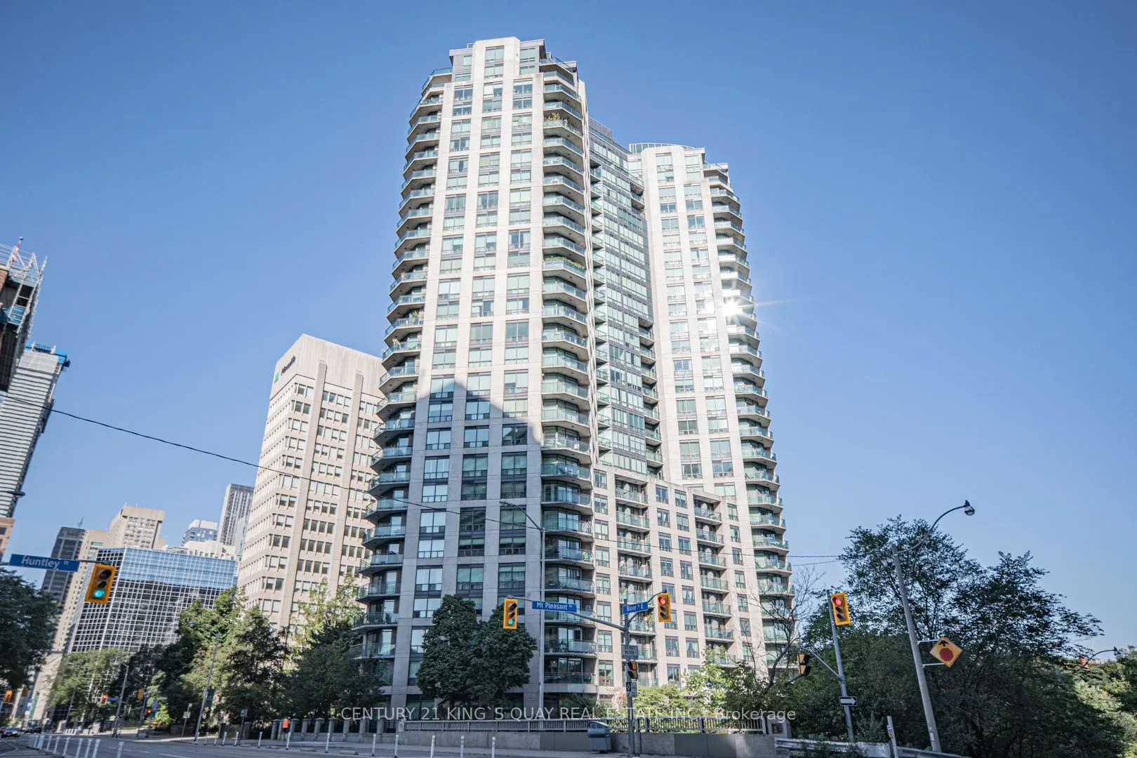 300 Bloor Street E, #2004