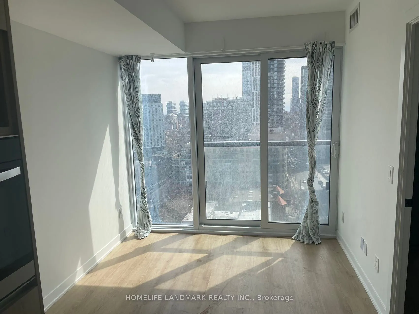 319 Javis Street, #1601