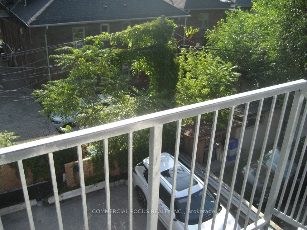 963 Avenue Avenue