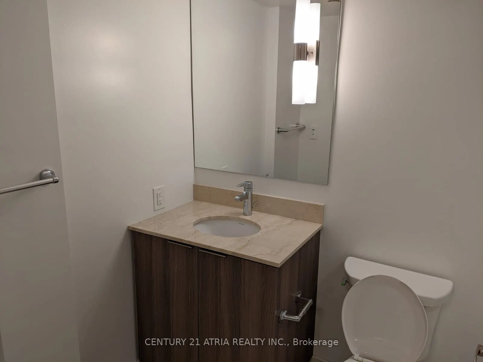 955 Bay Street, #328