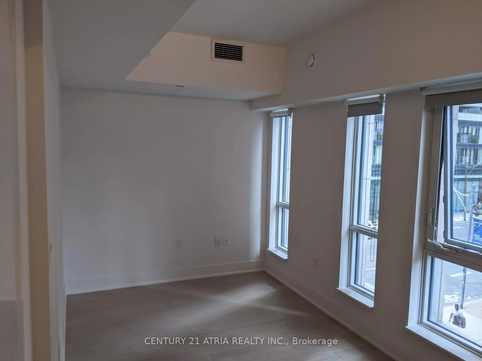 955 Bay Street, #328