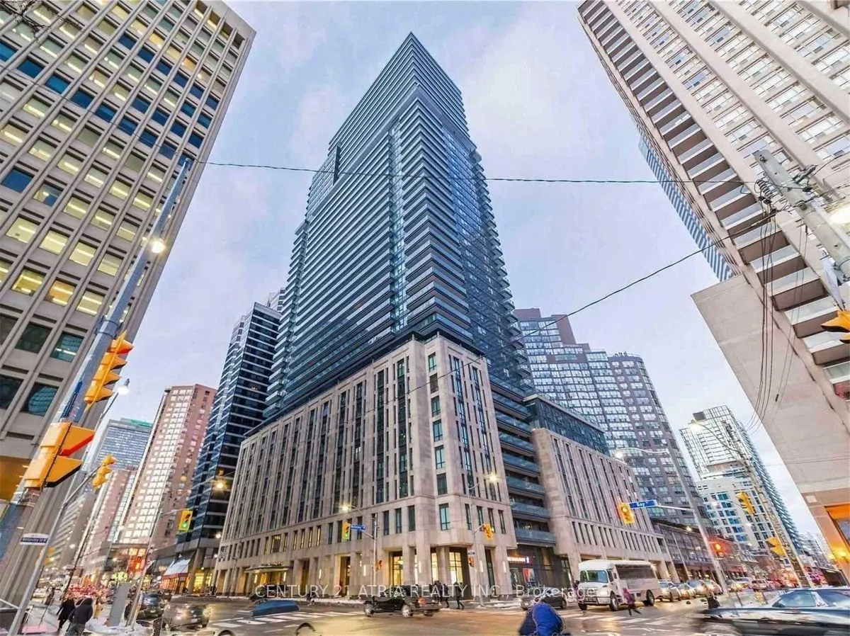 955 Bay Street, #328