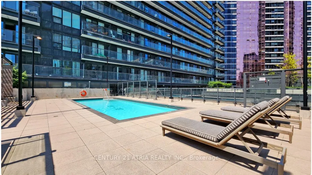 955 Bay Street, #328