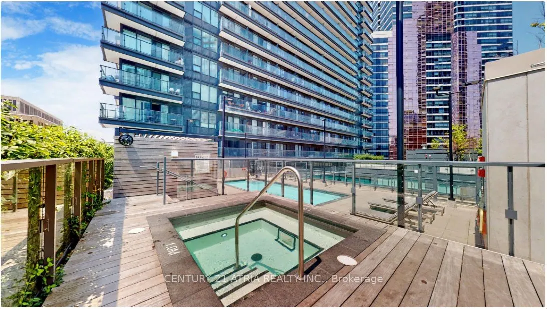 955 Bay Street, #328