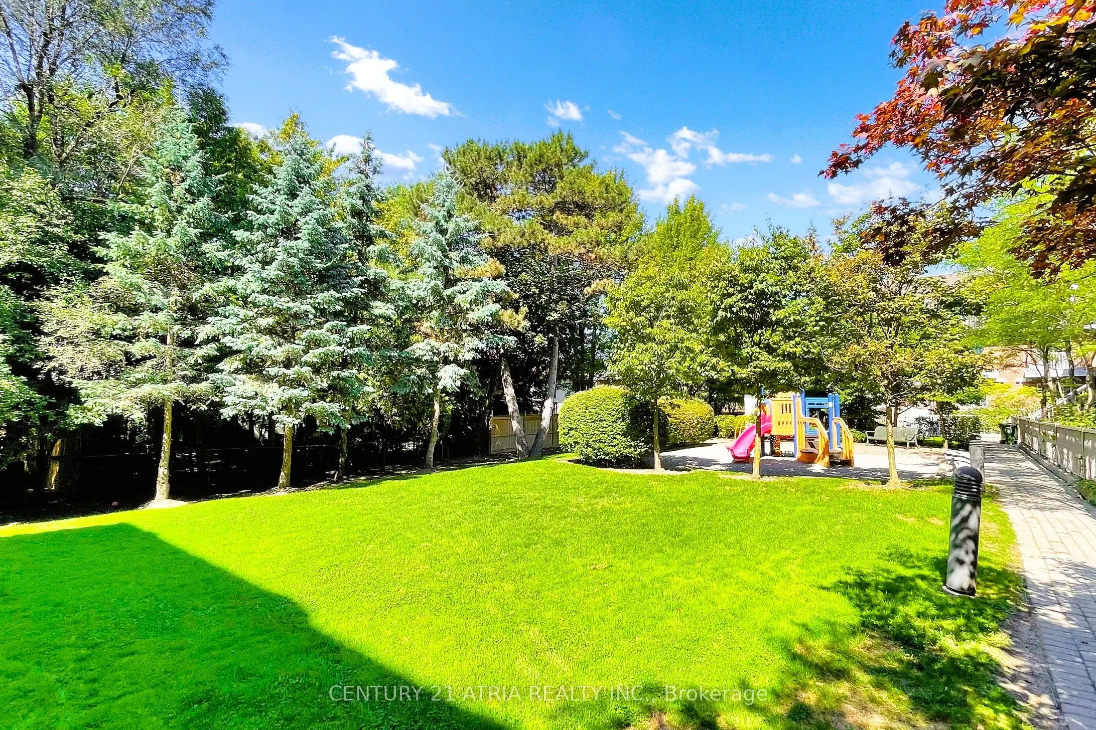 55 Cedarcroft Boulevard, #8