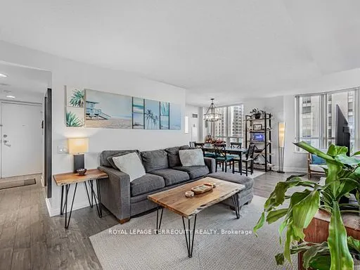 15 Northtown Way, #1719
