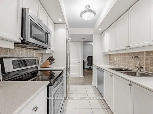 15 Northtown Way, #1719