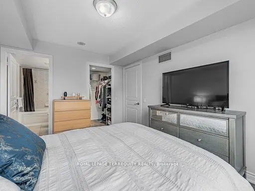15 Northtown Way, #1719