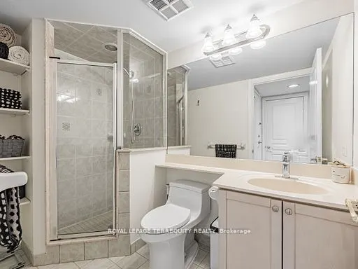 15 Northtown Way, #1719