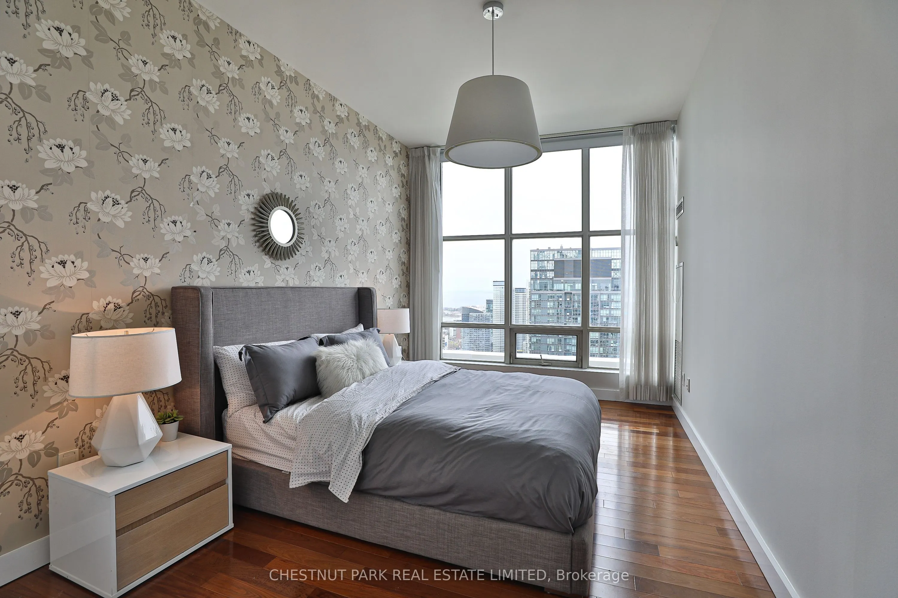 10 Navy Wharf Court, #Ph01