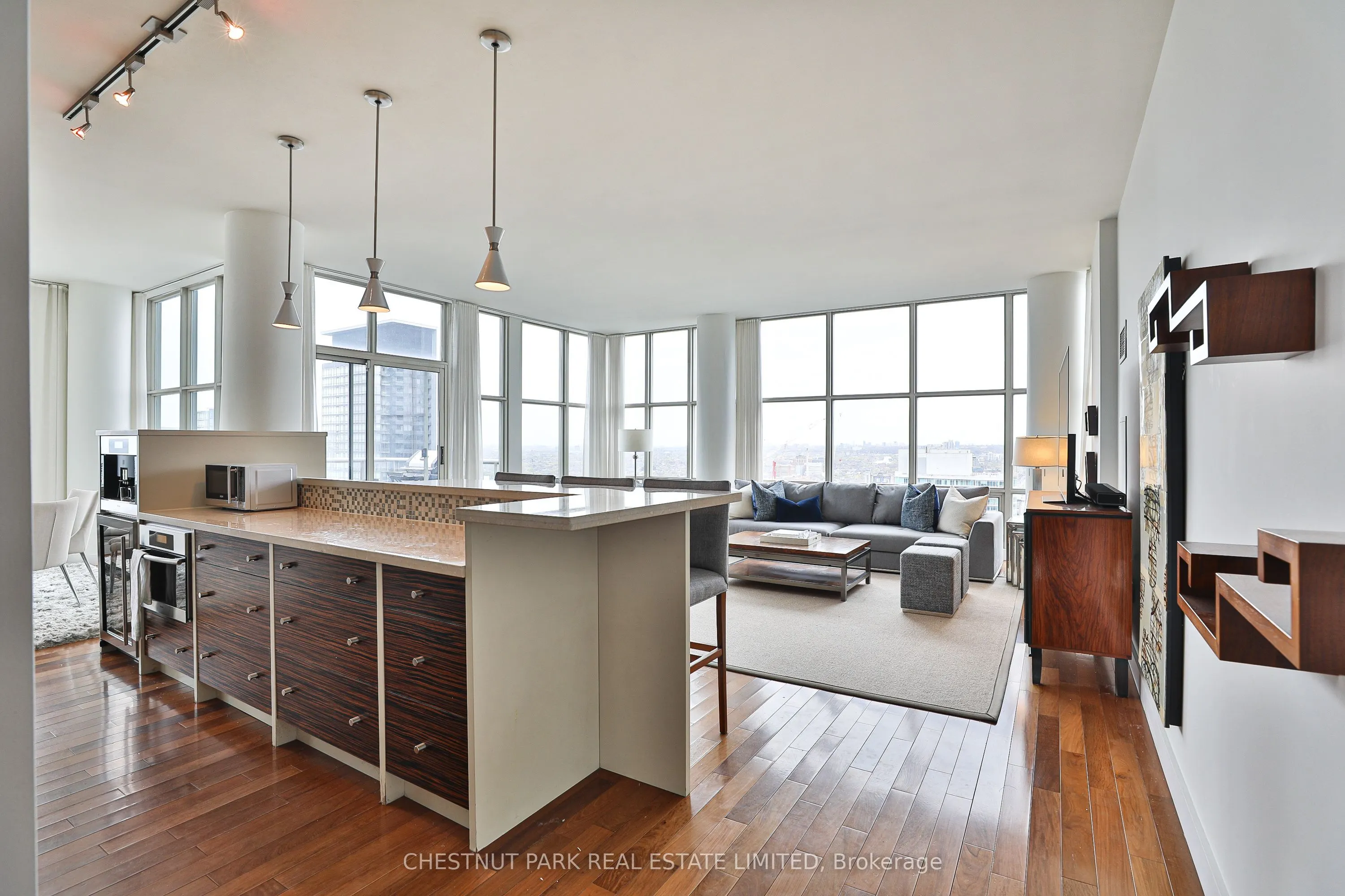 10 Navy Wharf Court, #Ph01