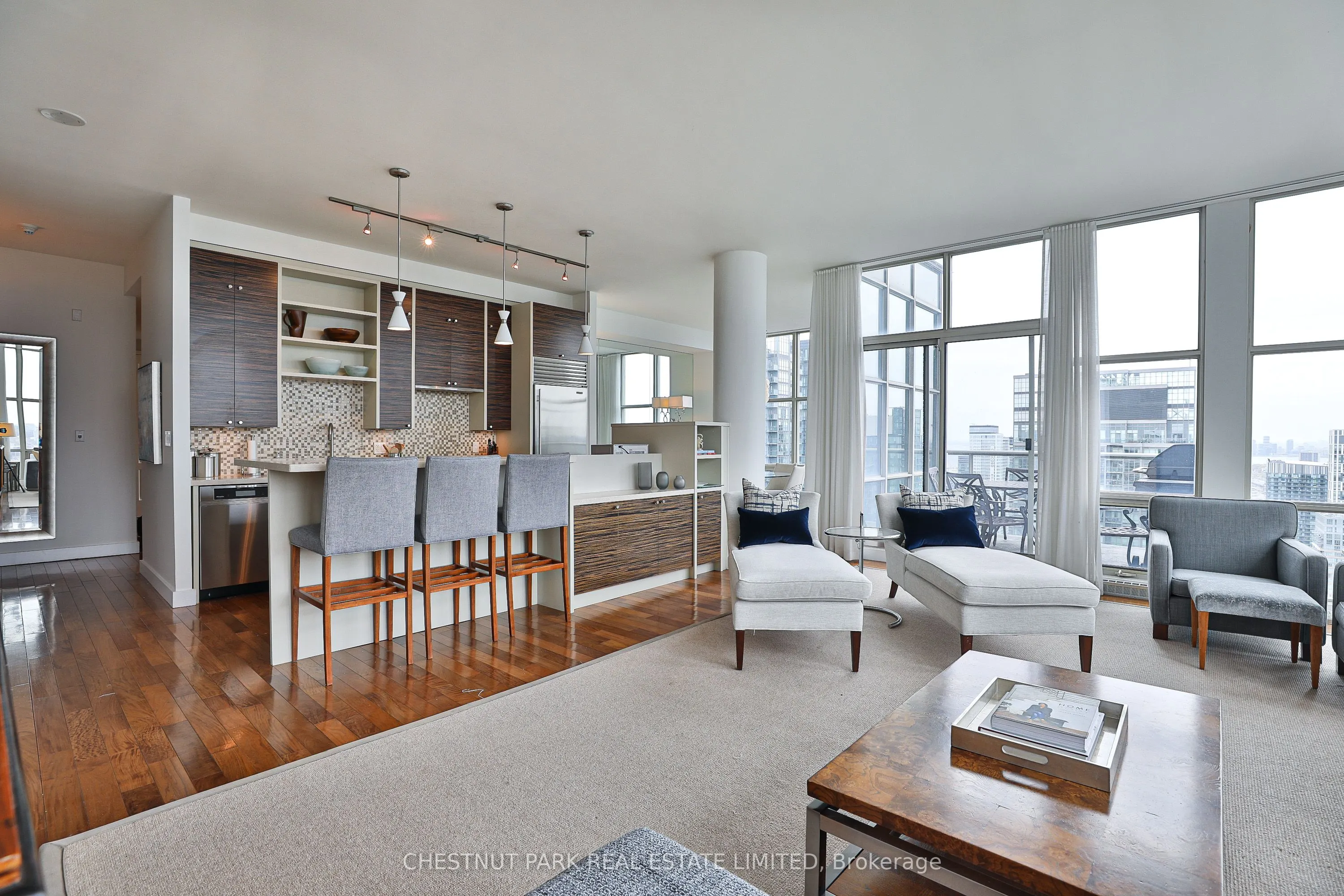 10 Navy Wharf Court, #Ph01