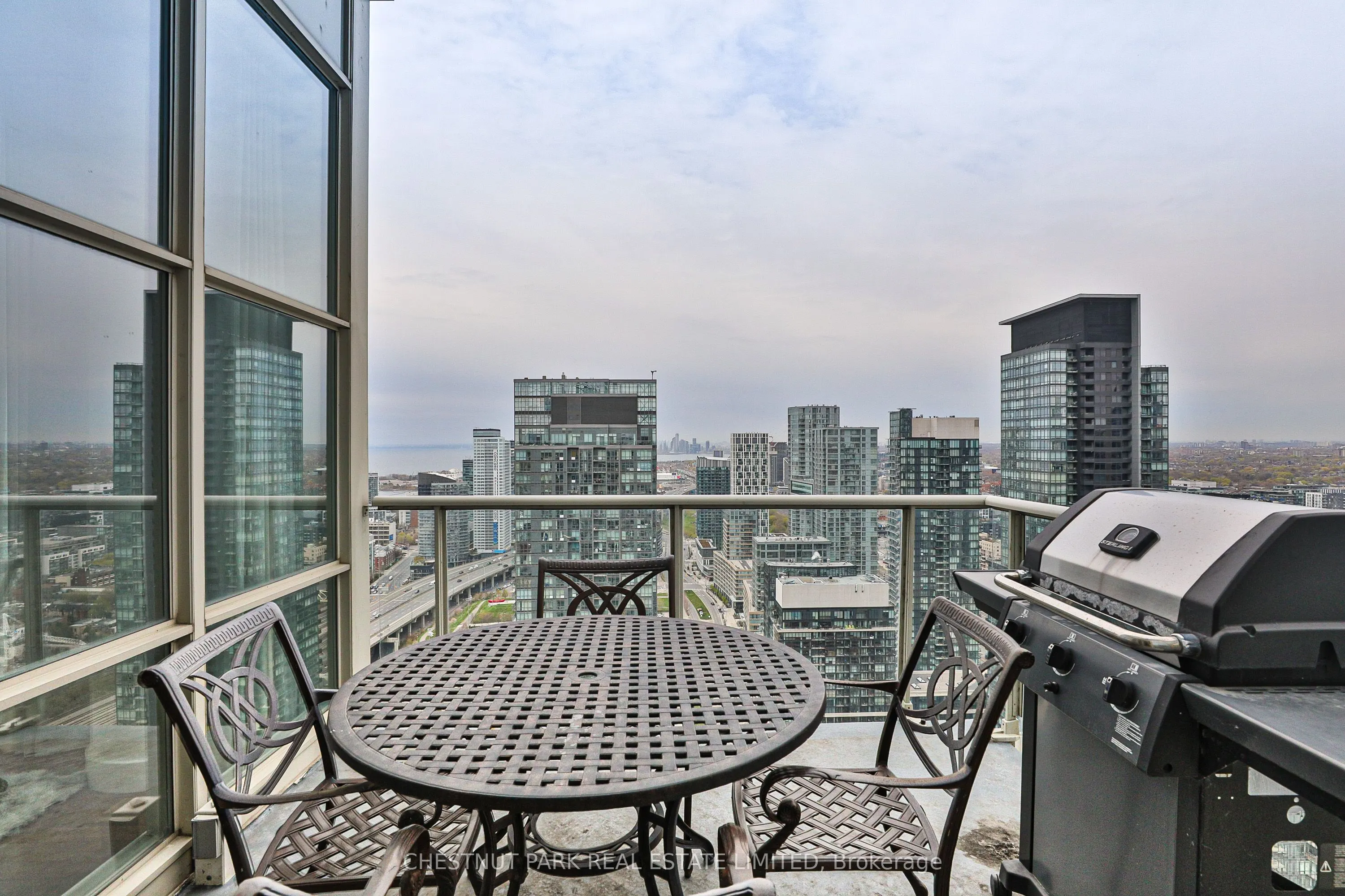 10 Navy Wharf Court, #Ph01