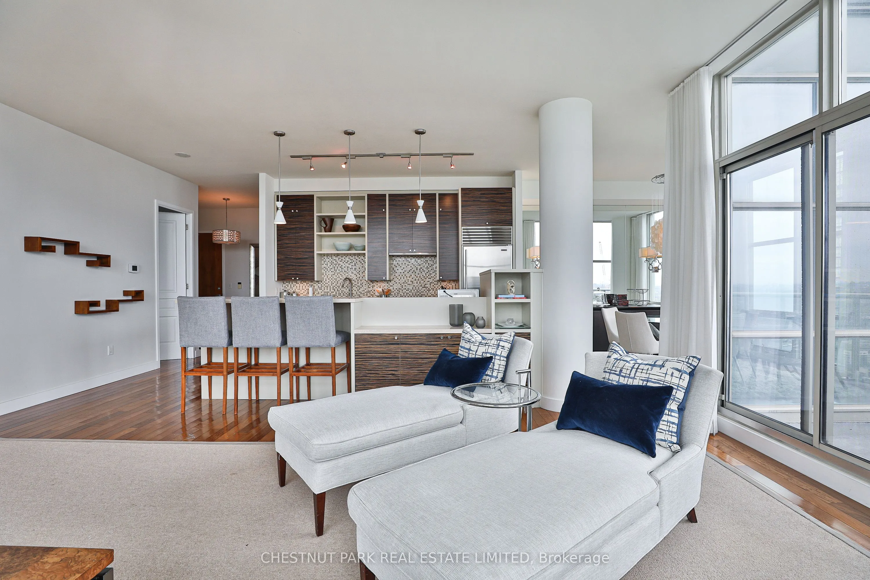 10 Navy Wharf Court, #Ph01
