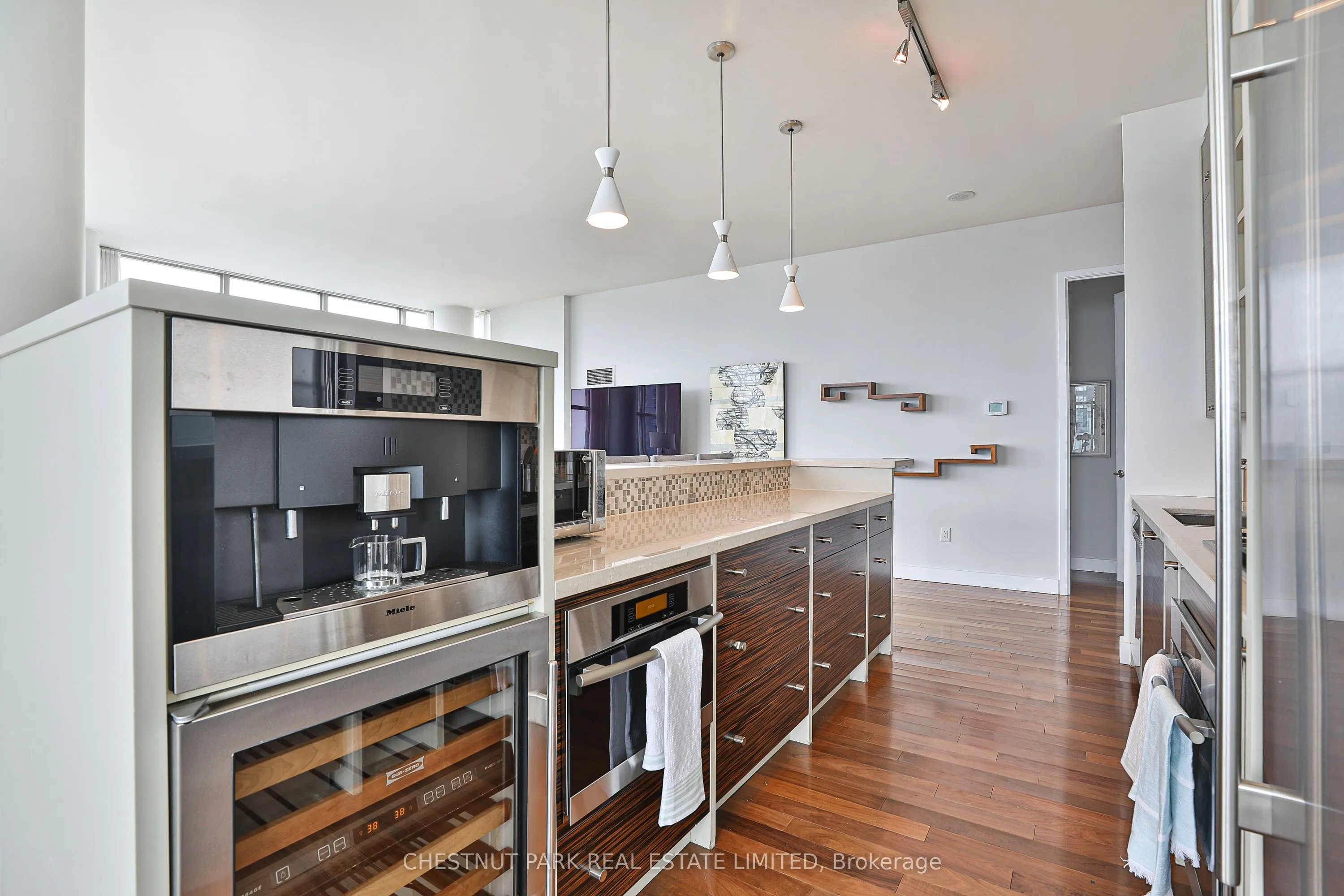 10 Navy Wharf Court, #Ph01