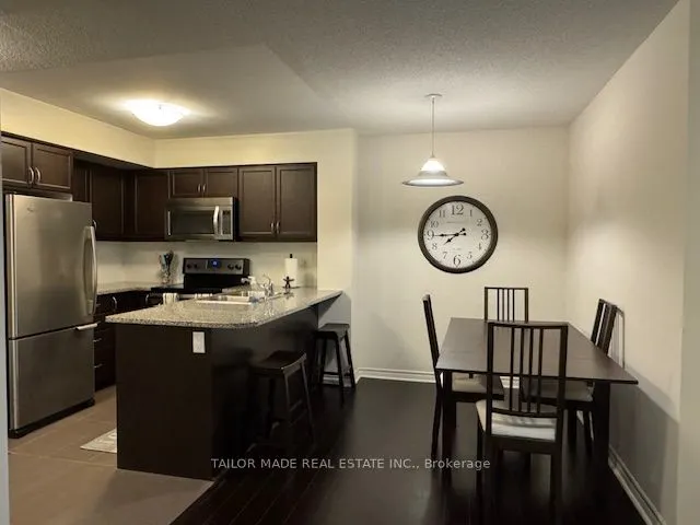 19 Grand Trunk Crescent, #501